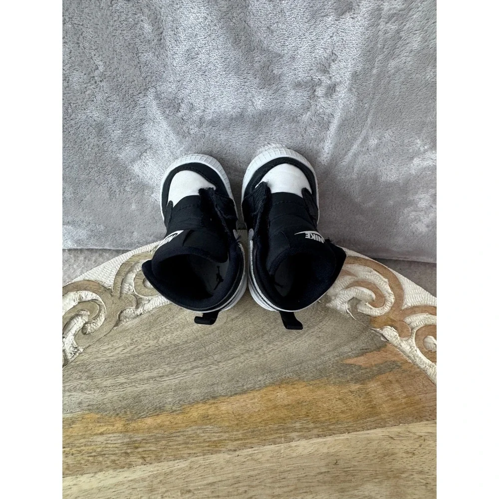 Jordan 1 Crib Bootie Black White Gym Red AT3745-010 Infant Size 3C Sneakers